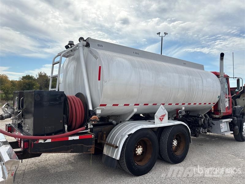 Mack CV713 6x4 Fuel Truck Βυτιοφόρα φορτηγά