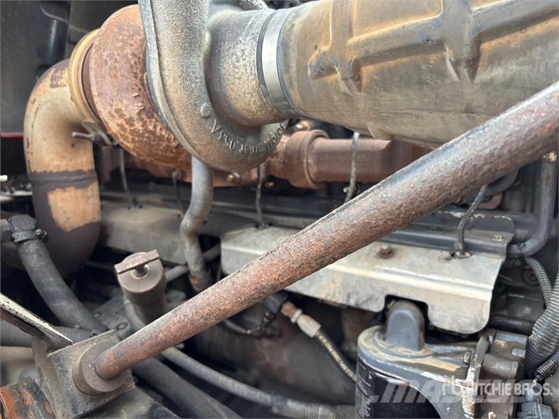 Mack CV713 6x4 Fuel Truck Βυτιοφόρα φορτηγά
