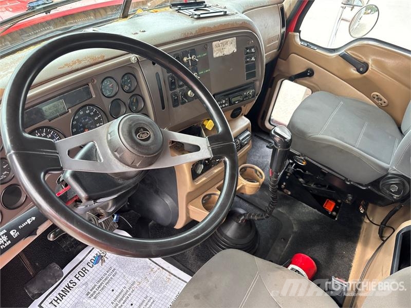 Mack CV713 6x4 Fuel Truck Βυτιοφόρα φορτηγά