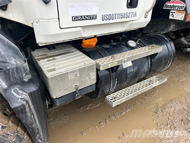 Mack CV713 6x4 S/A Dump Truck Bañeras basculantes usadas
