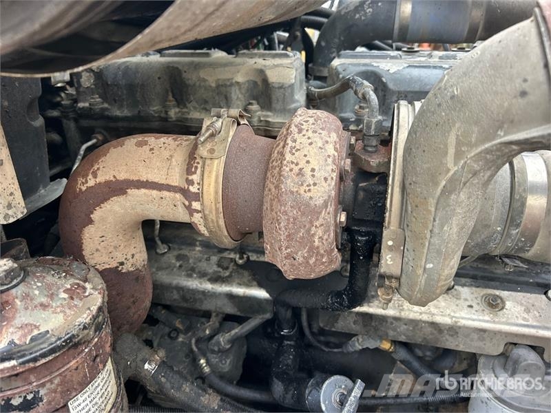 Mack CV713 6x4 S/A Dump Truck Bañeras basculantes usadas