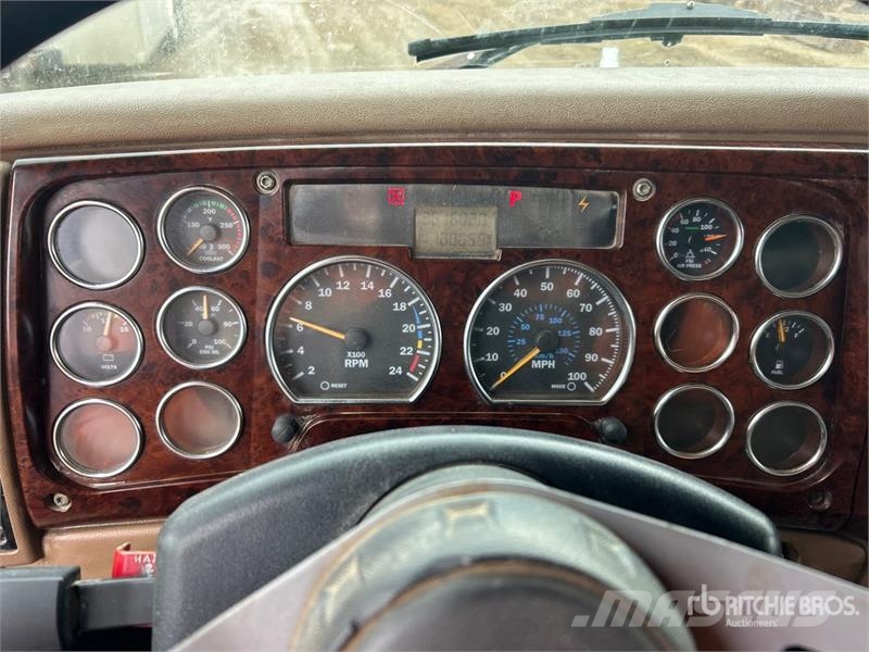Mack CV713 6x4 S/A Dump Truck Bañeras basculantes usadas