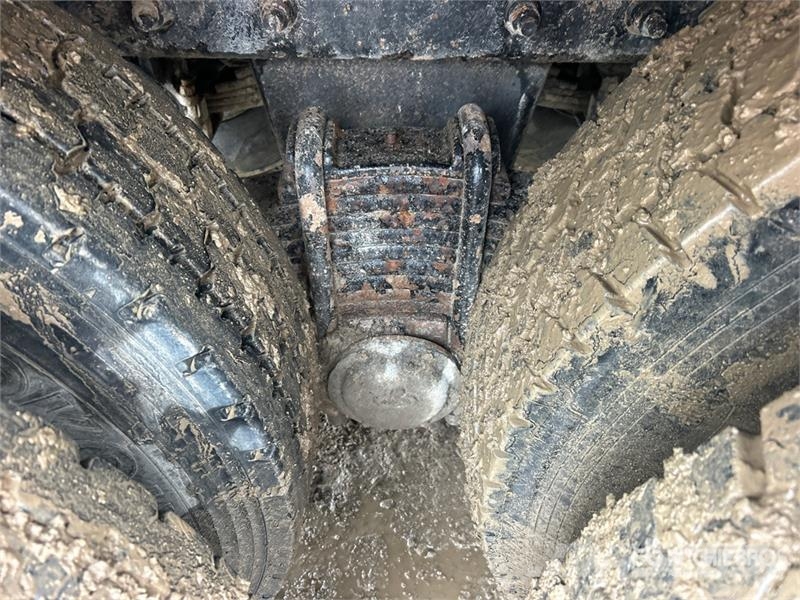 Mack CV713 6x4 S/A Dump Truck Bañeras basculantes usadas