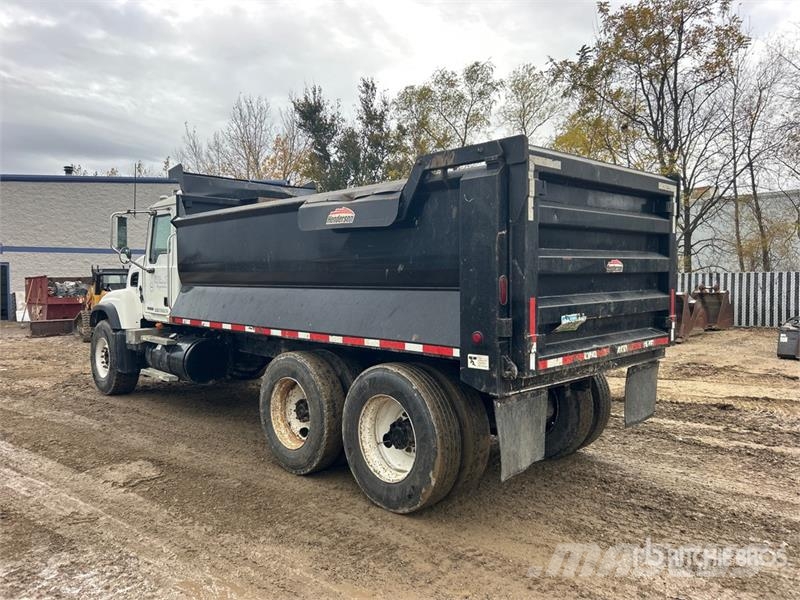 Mack CV713 6x4 S/A Dump Truck Bañeras basculantes usadas
