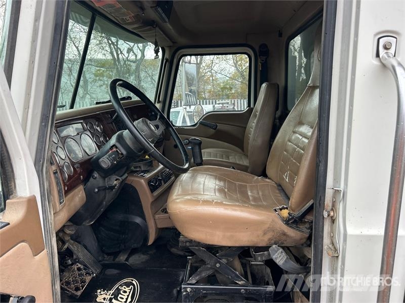 Mack CV713 6x4 S/A Dump Truck Bañeras basculantes usadas