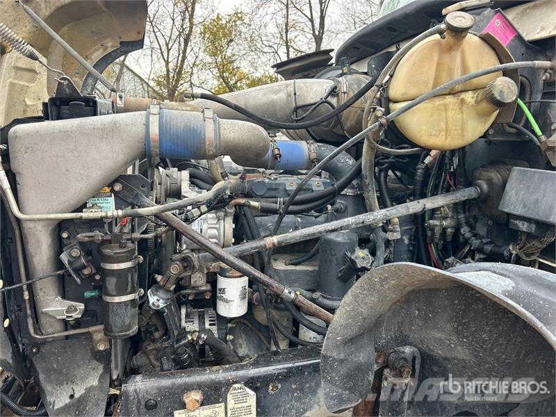 Mack CV713 6x4 S/A Dump Truck Bañeras basculantes usadas