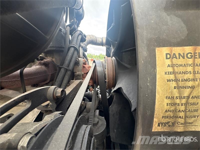 Mack CX613 6x4 Mud Mixing Truck (Inoperable) Autre camion