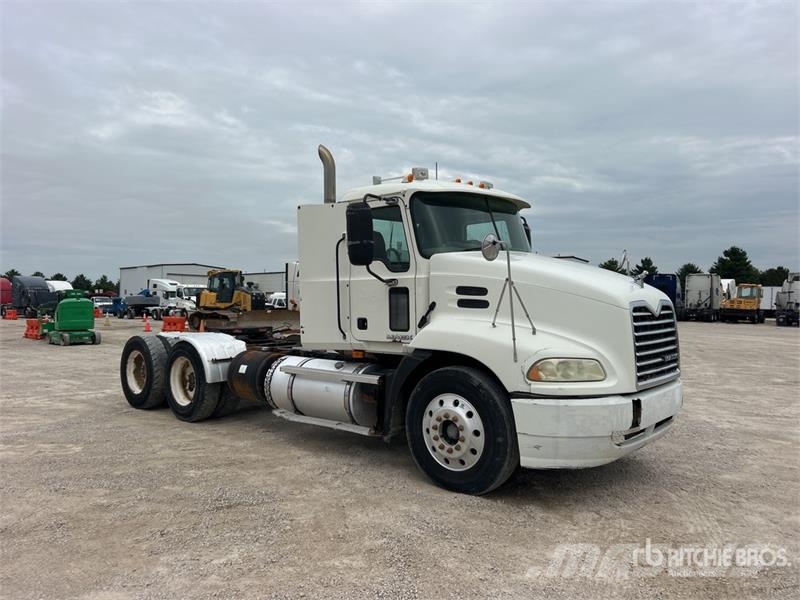 Mack CXP613 트랙터 유닛
