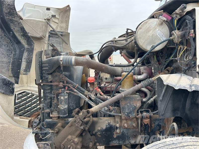 Mack CXP613 트랙터 유닛