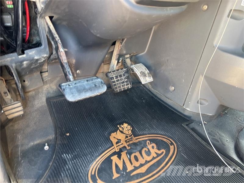 Mack CXP613 6x4 T/A Dump Truck Camiones bañeras basculantes o volquetes