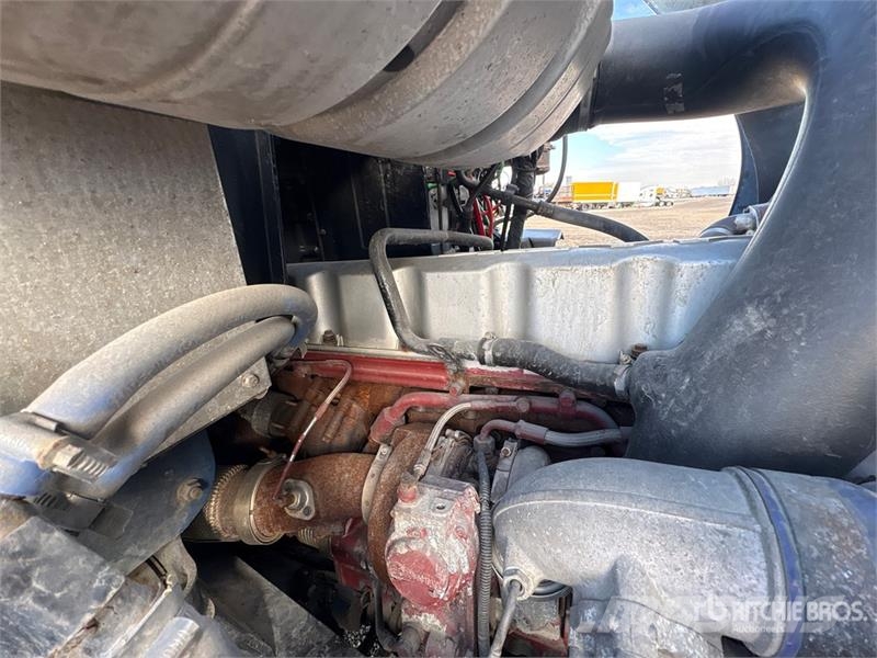 Mack CXU612 Sleeper 4x2 Van Truck Caminhões baú