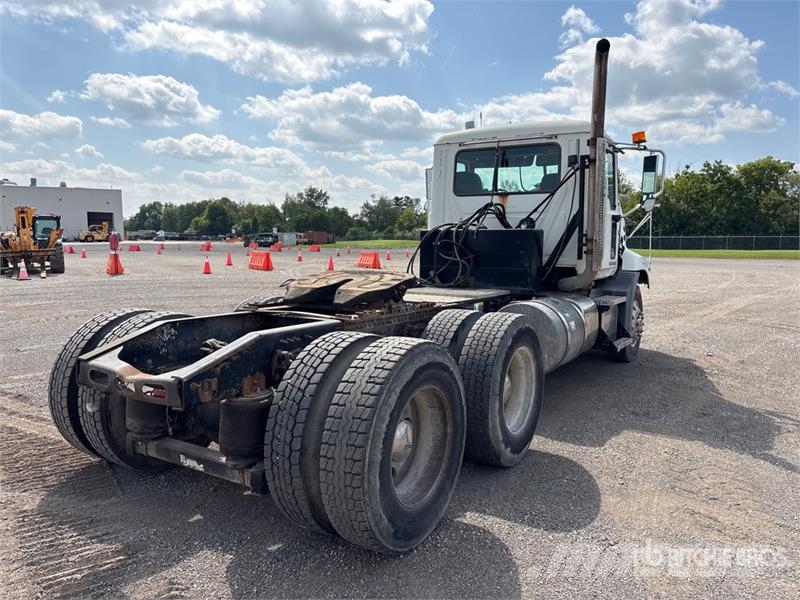 Mack CXU613 وحدات الجر