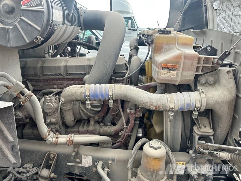 Mack CXU613 Dragbilar