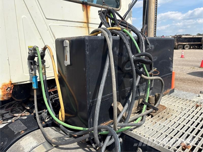 Mack CXU613 وحدات الجر