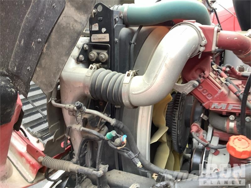 Mack CXU613 Truck Tractor Units