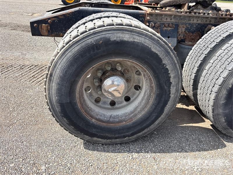 Mack CXU613 وحدات الجر