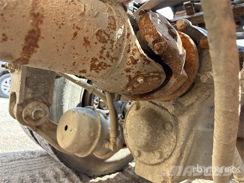 Mack CXU613 وحدات الجر