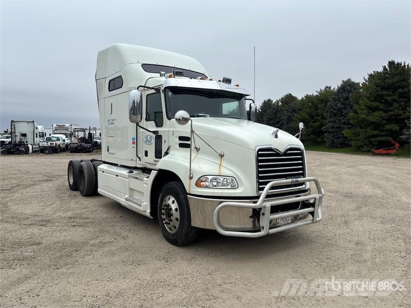 Mack CXU613 Prime Movers