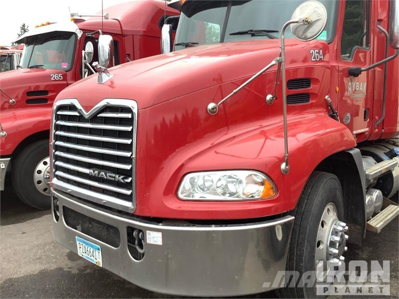 Mack CXU613 Truck Tractor Units
