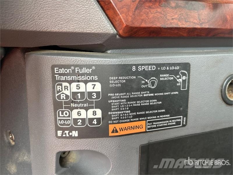 Mack CXU613 Truck Tractor Units