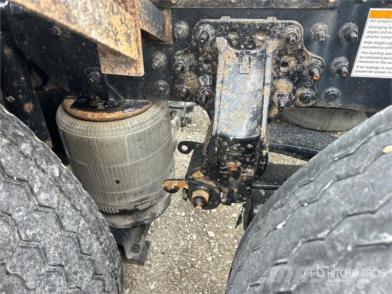 Mack CXU613 Dragbilar