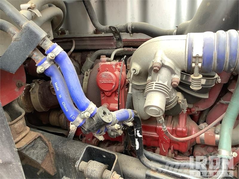 Mack CXU613 Truck Tractor Units