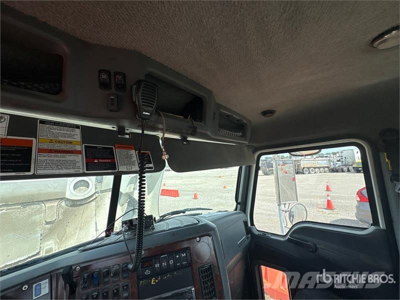 Mack CXU613 وحدات الجر