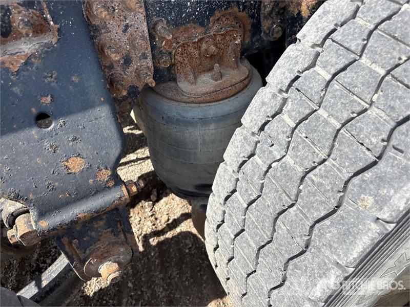 Mack CXU613 وحدات الجر