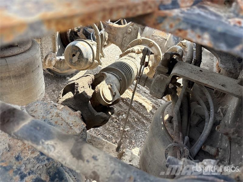 Mack CXU613 وحدات الجر