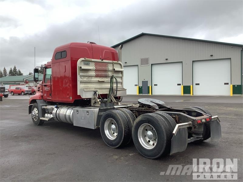 Mack CXU613 Truck Tractor Units