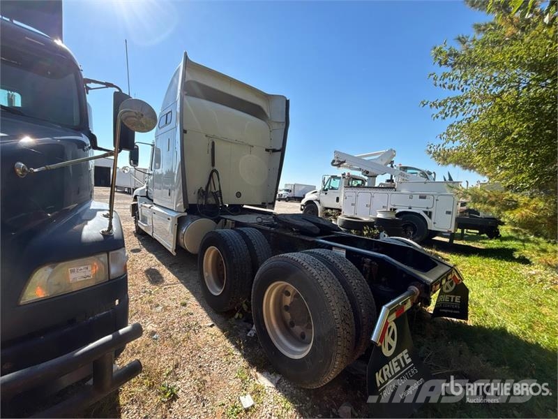 Mack CXU613 Trekkers