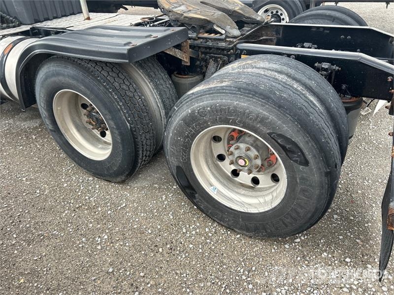 Mack CXU613 Dragbilar