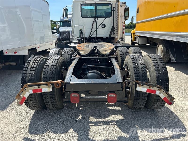 Mack CXU613 曳引機組件