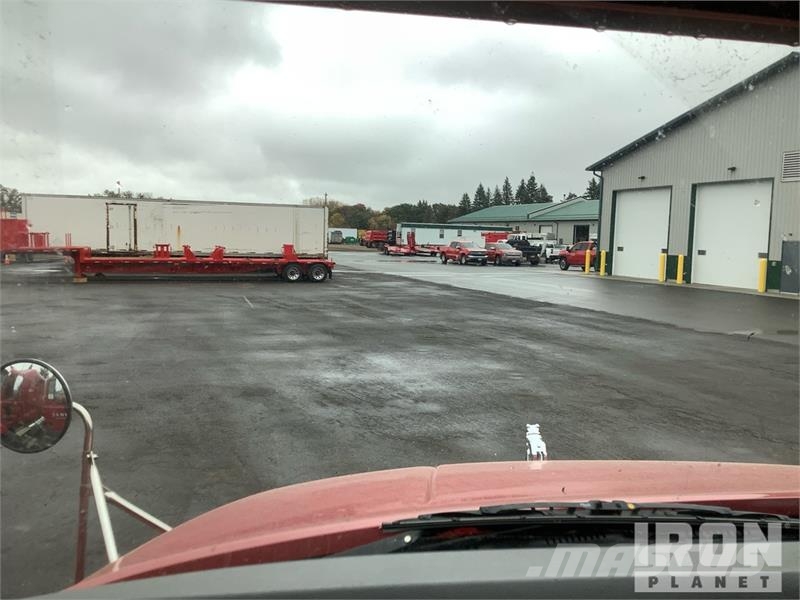 Mack CXU613 Prime Movers