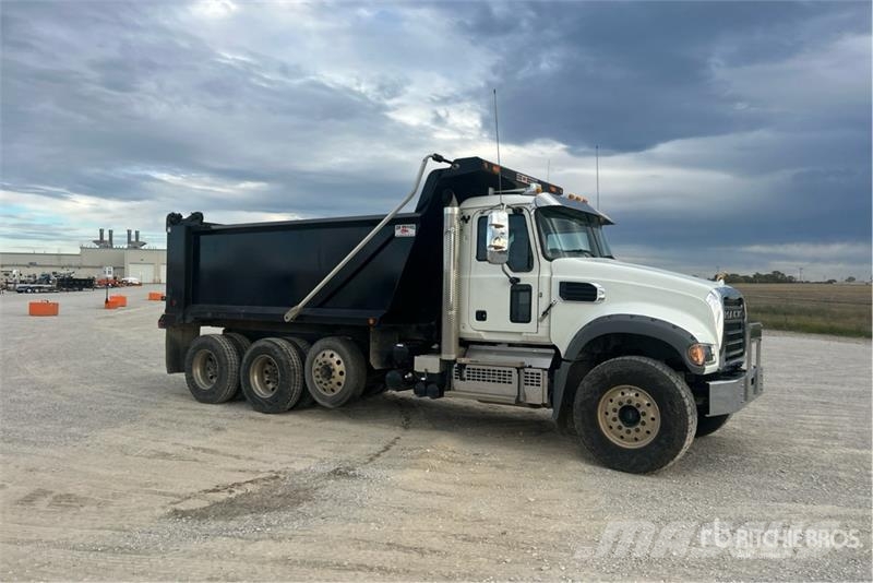 Mack GR84F Granite 8x4 Tri/A Dump Truck Kipper