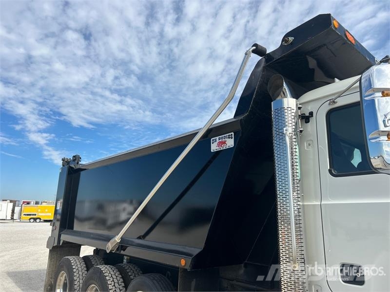 Mack GR84F Granite 8x4 Tri/A Dump Truck Kipper