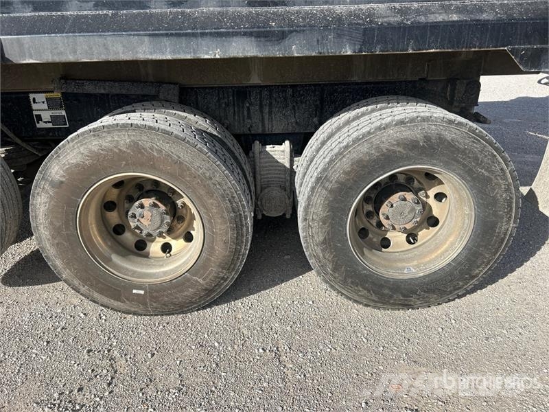 Mack GR84F Granite 8x4 Tri/A Dump Truck Kipper