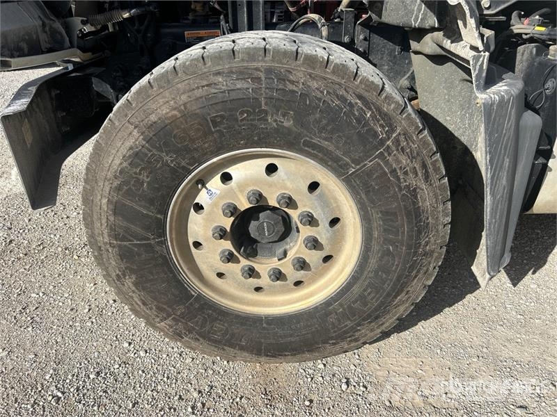Mack GR84F Granite 8x4 Tri/A Dump Truck Kipper