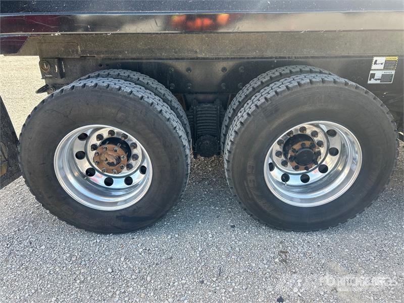 Mack GR84F Granite 8x4 Tri/A Dump Truck Kipper