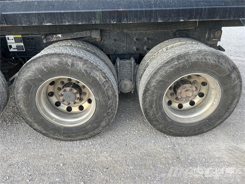 Mack GR84F Granite 8x4 Tri/A Dump Truck Kipper