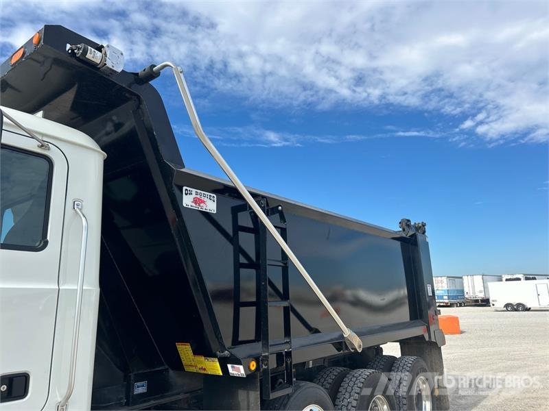 Mack GR84F Granite 8x4 Tri/A Dump Truck Kipper