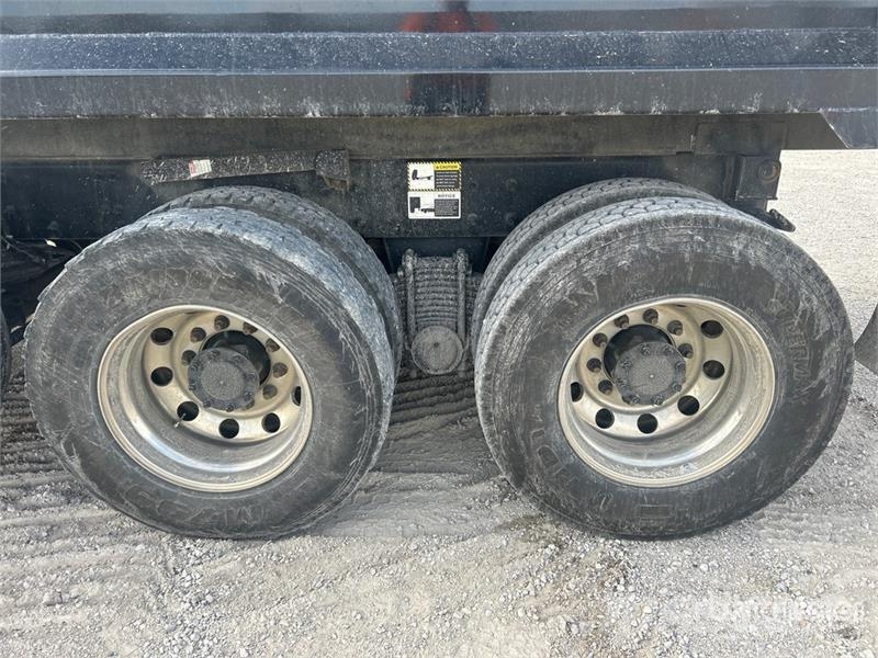 Mack GR84F Granite 8x4 Tri/A Dump Truck Kipper