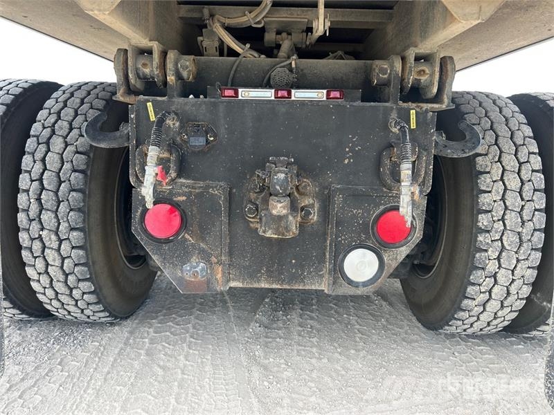 Mack GR84F Granite 8x4 Tri/A Dump Truck Kipper