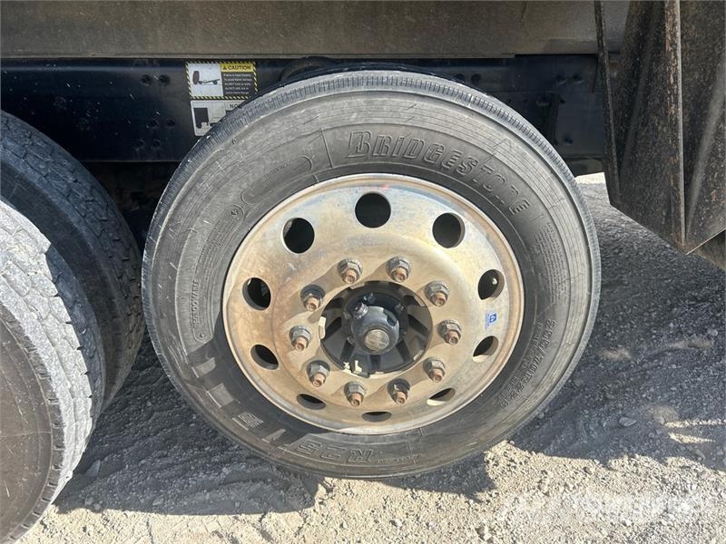 Mack GR84F Granite 8x4 Tri/A Dump Truck Kipper