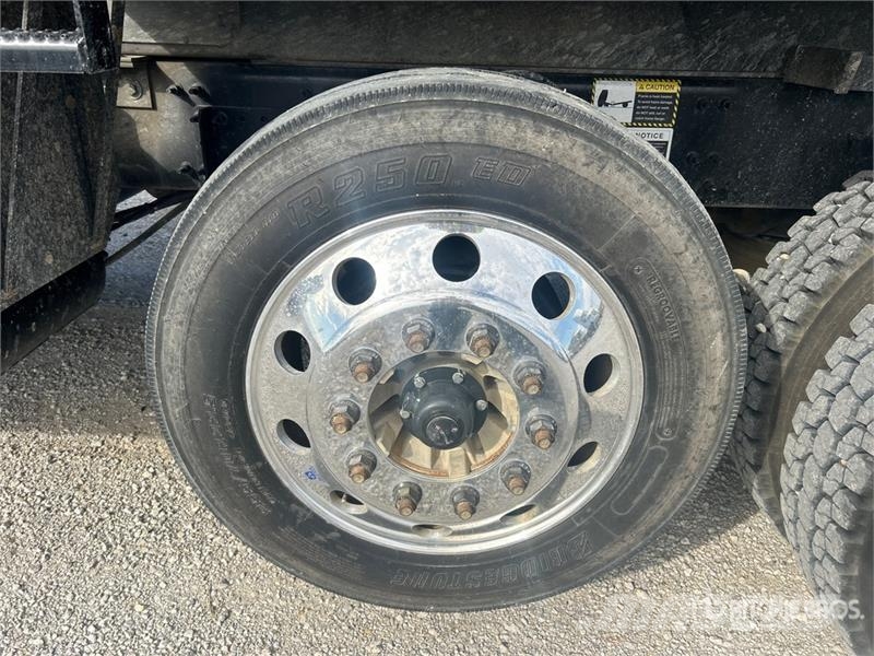 Mack GR84F Granite 8x4 Tri/A Dump Truck Kipper