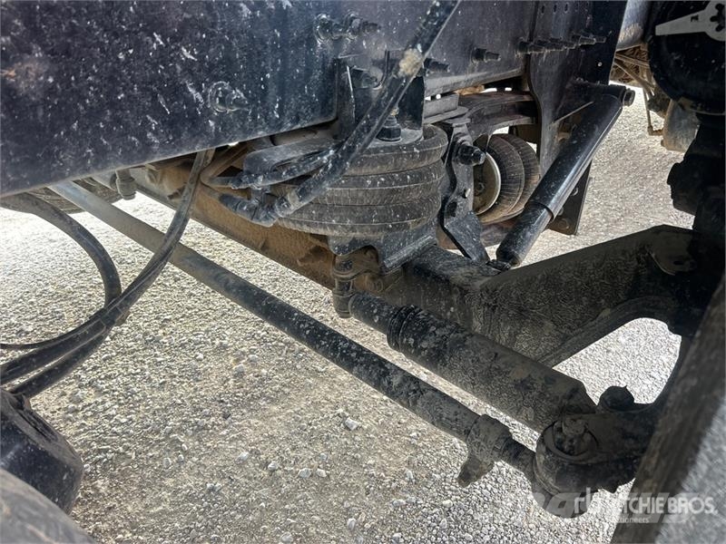 Mack Granite Kipper
