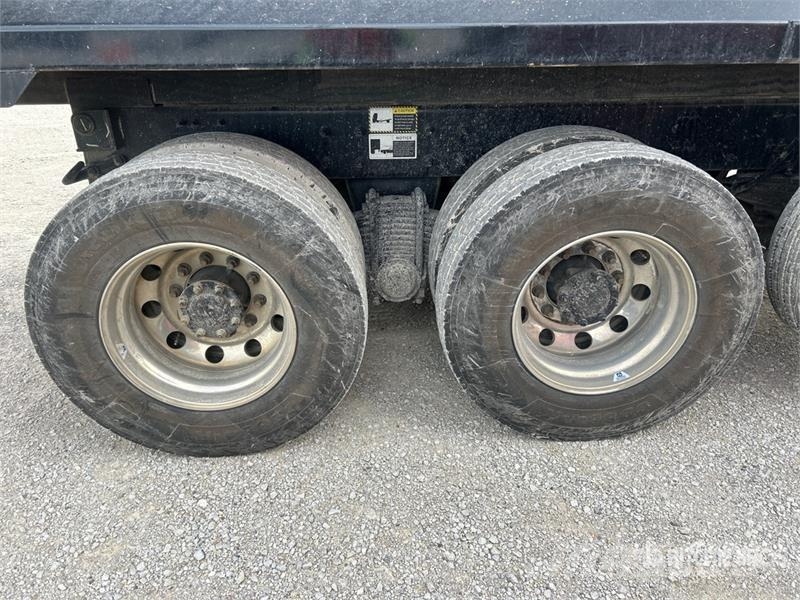 Mack Granite Kipper
