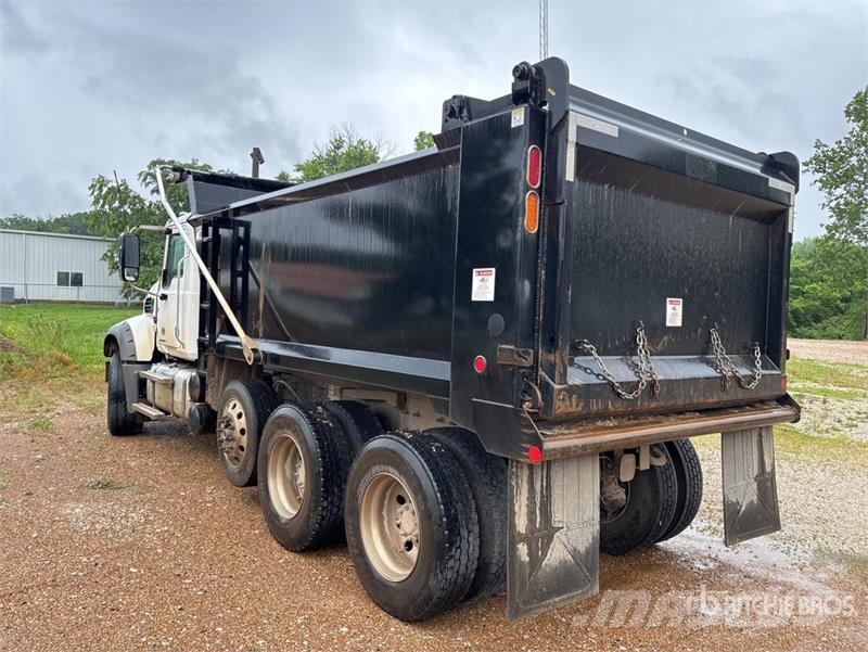 Mack Granite Kipper