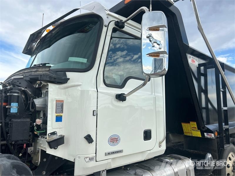 Mack Granite Kipper