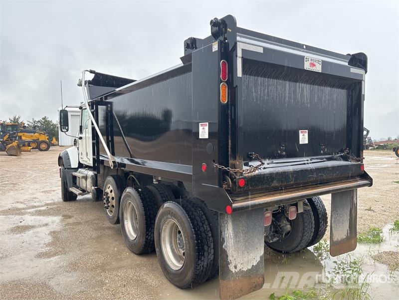 Mack Granite Kipper